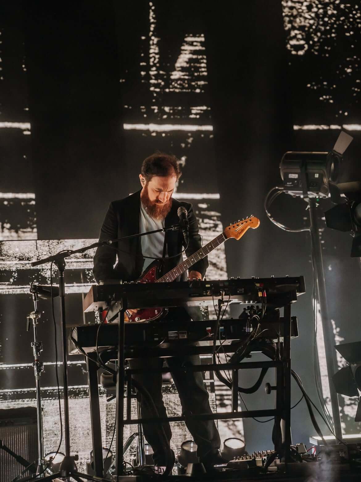 Zac Rae on keyboards