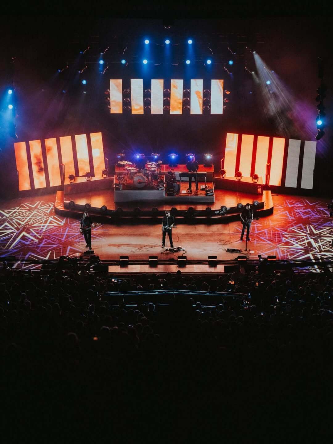 Jimmy Eat World on stage