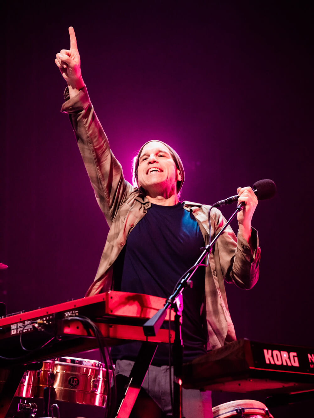 Mikel Paris on keyboards